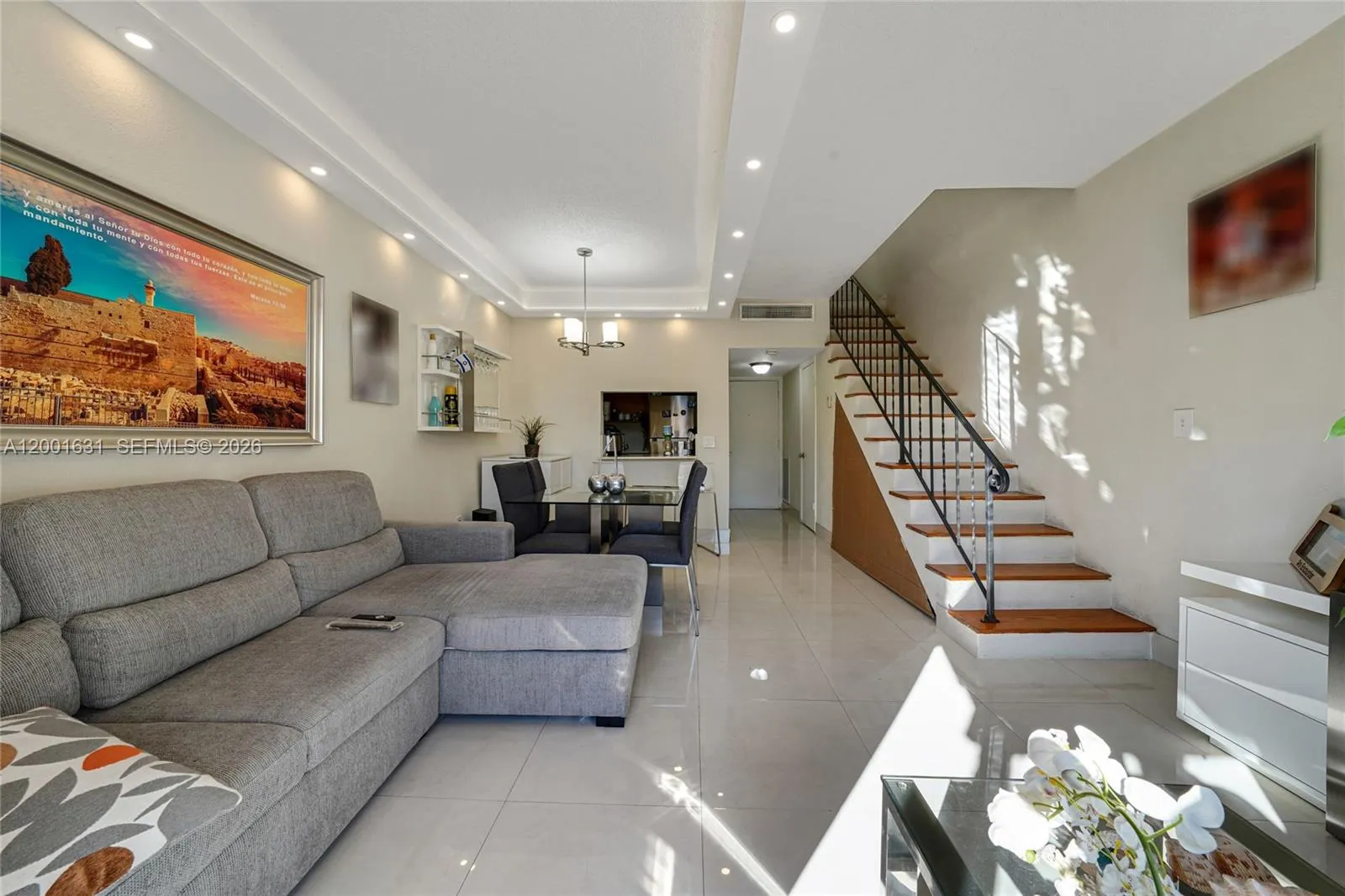 Foto de propiedad en 1305 W 53rd Street 429, Hialeah, FL 33012 Hialeah con MLS# 