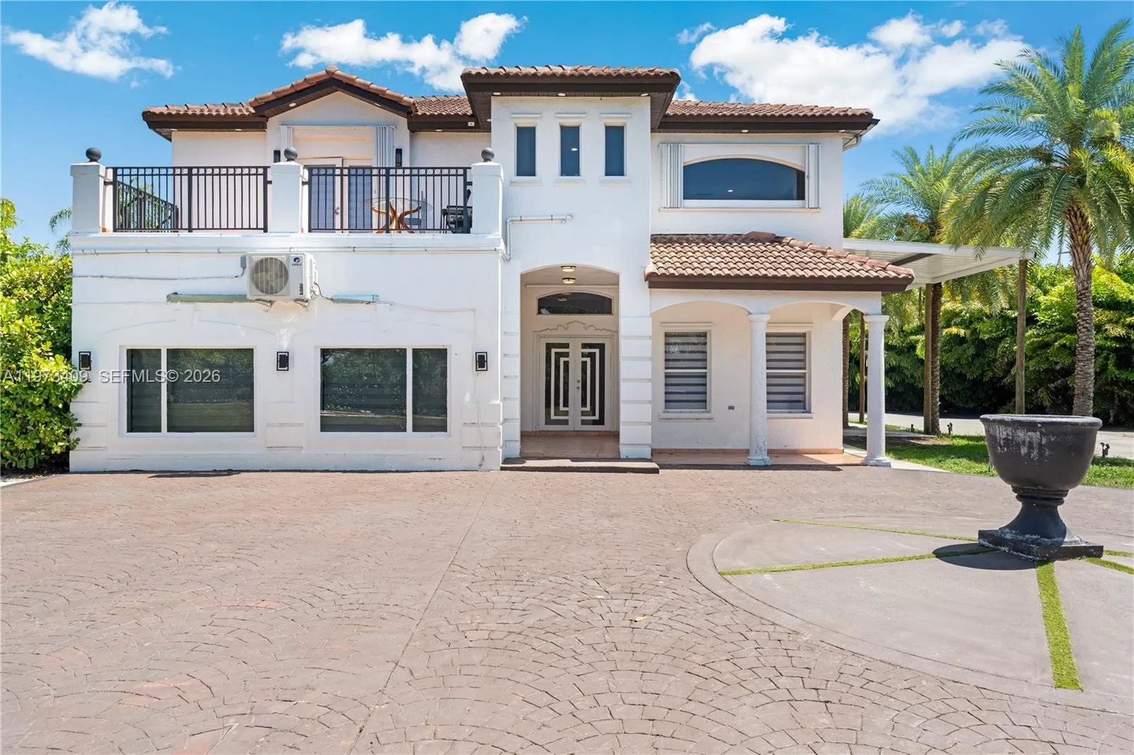 En Venta 13050 SW 26th Street, Miami, FL 33175, Miami, FL 33175