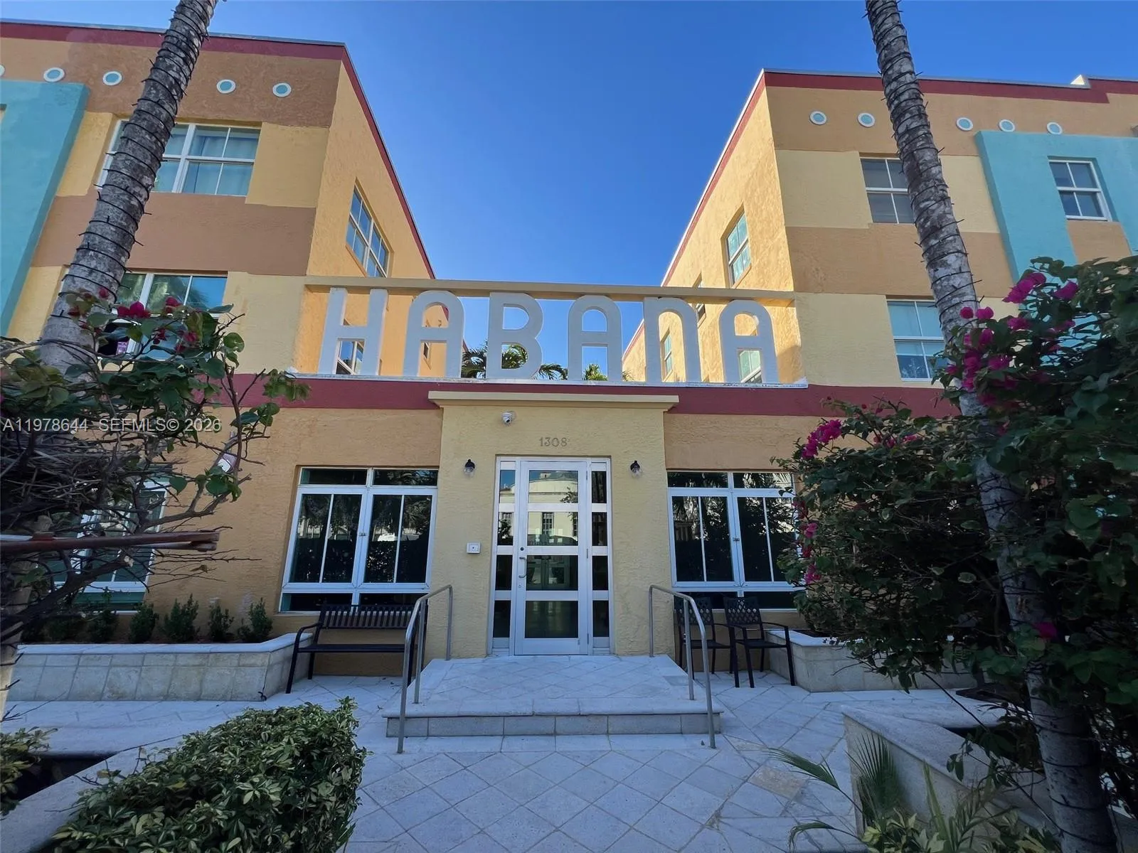 Foto de propiedad en 1308 Drexel Avenue 103, Miami Beach, FL 33139 Miami Beach con MLS# 