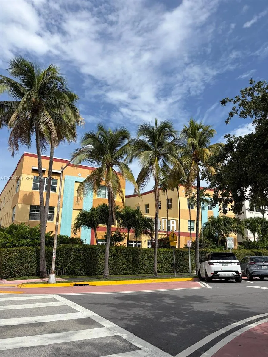 Foto de propiedad en 1308 Drexel Avenue 311, Miami Beach, FL 33139 Miami Beach con MLS# 