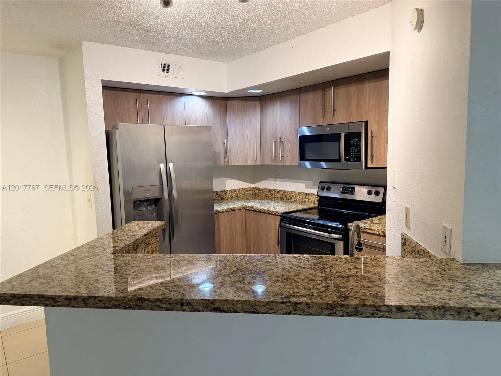 Alquilada 13090 Vista Isles Drive 111, Sunrise, FL 33325, Sunrise, FL 33325
