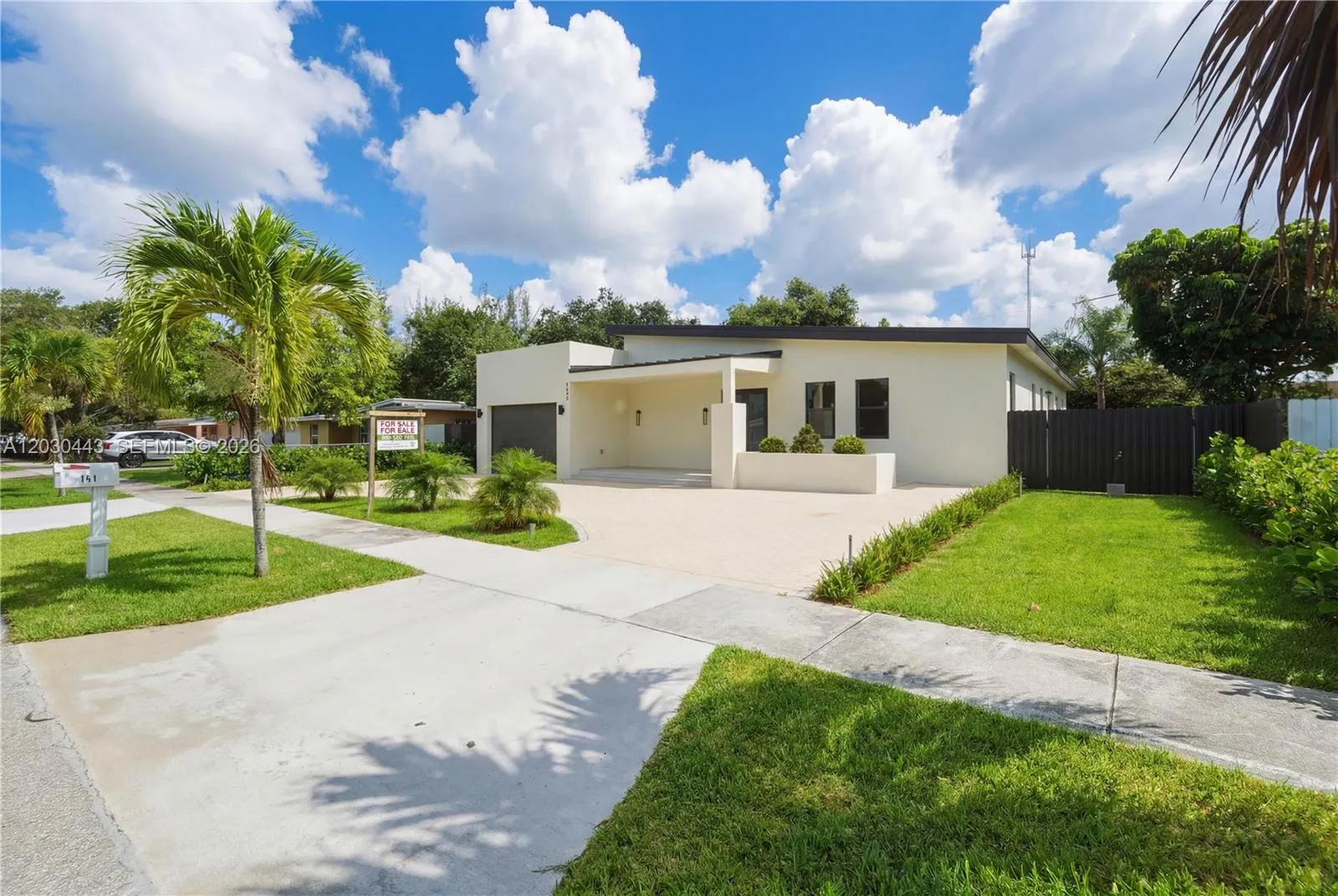 En Venta 131 Miami Gardens Road, West Park, FL 33023, West Park, FL 33023