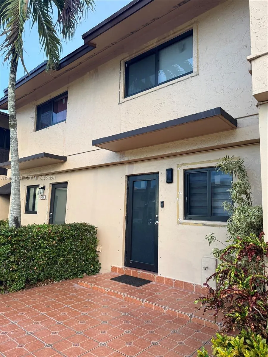 En Venta 131 SW 109th Avenue L5, Sweetwater, FL 33174, Sweetwater, FL 33174