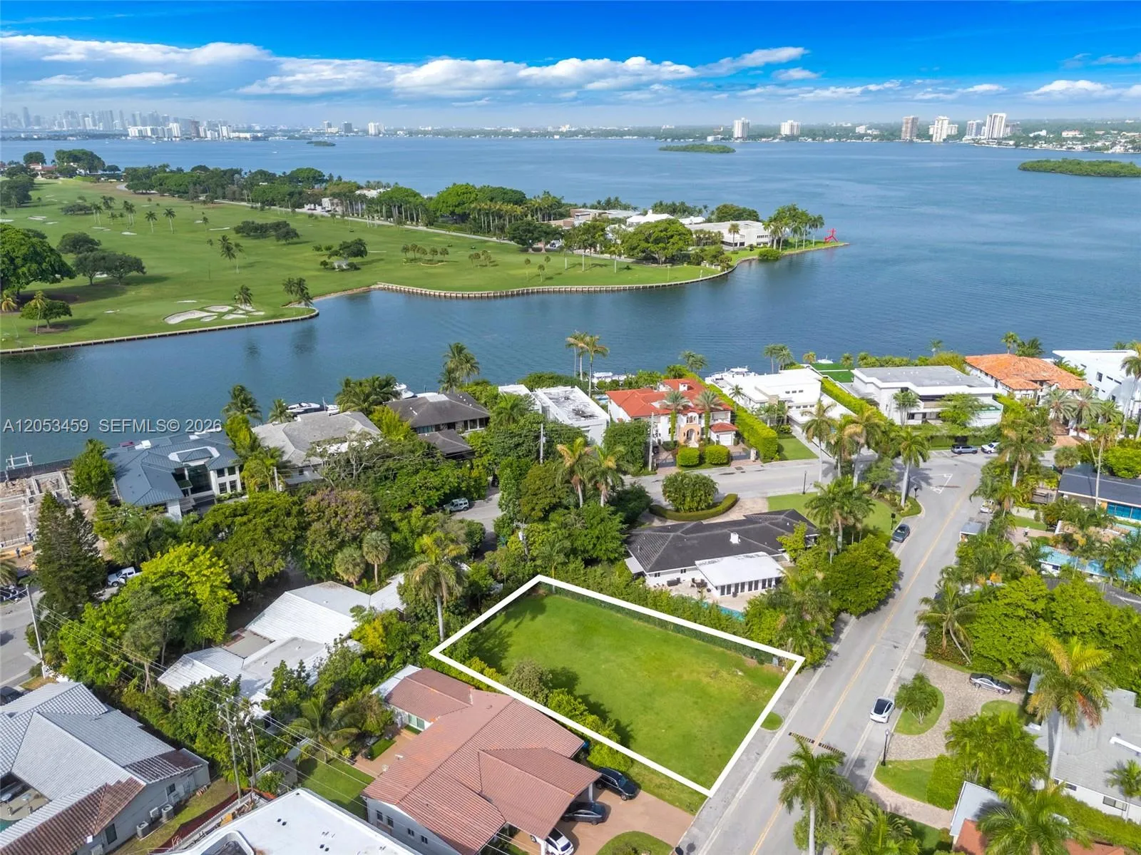 Foto de propiedad en 1310 95th Street, Bay Harbor Islands, FL 33154 Bay Harbor Islands con MLS# 