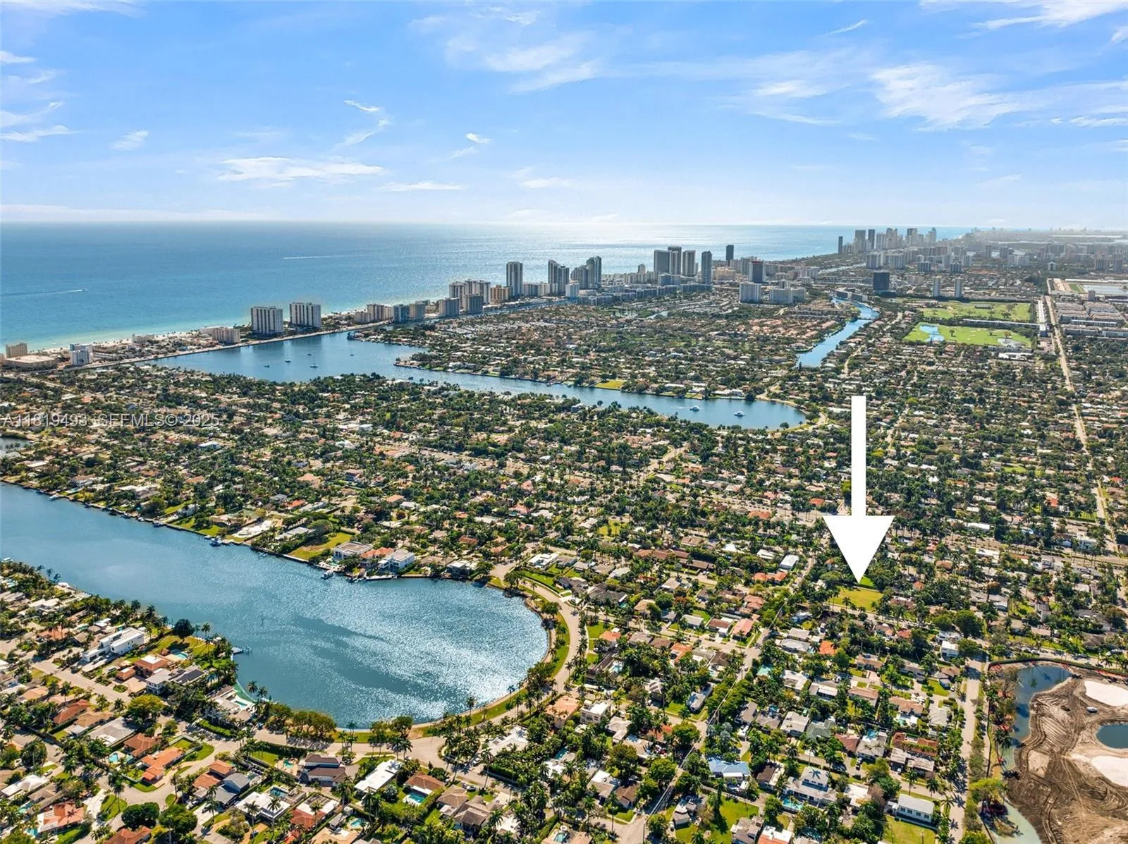 Foto de propiedad en 1310 Polk Street, Hollywood, FL 33019 Hollywood con MLS# 