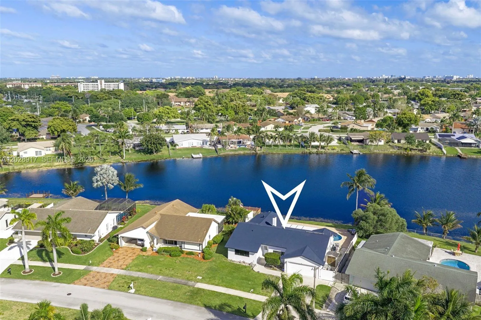 Foto de propiedad en 1310 SW 26th Avenue, Deerfield Beach, FL 33442 Deerfield Beach con MLS# 
