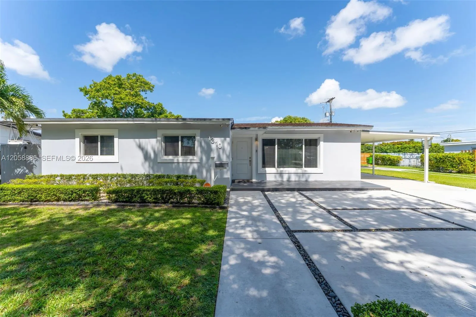 En Venta 1310 SW 92nd Avenue, Miami, FL 33174, Miami, FL 33174