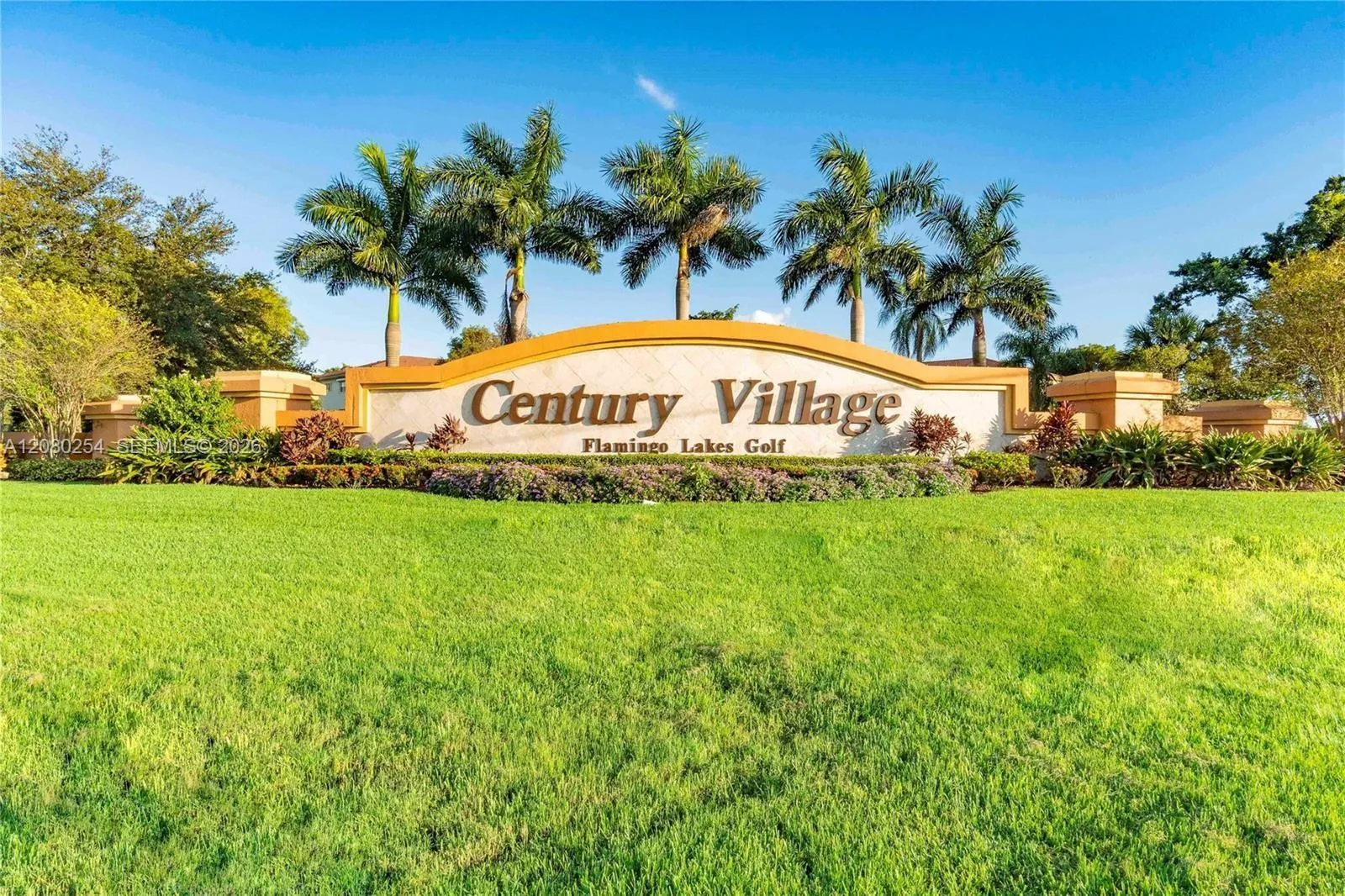 Foto de propiedad en 13105 SW 16th Court 204L, Pembroke Pines, FL 33027 Pembroke Pines con MLS# 