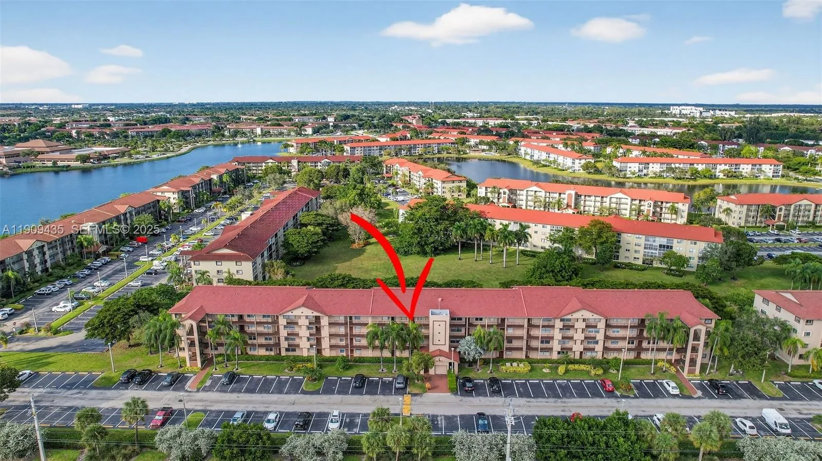 Foto de propiedad en 13105 SW 16th Court 407L, Pembroke Pines, FL 33027 Pembroke Pines con MLS# 