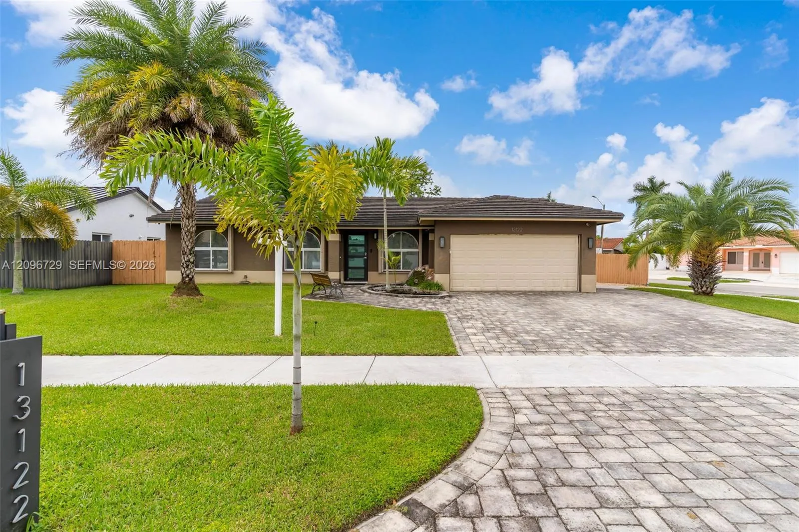 En Venta 13122 SW 200th Terrace, Miami, FL 33177, Miami, FL 33177