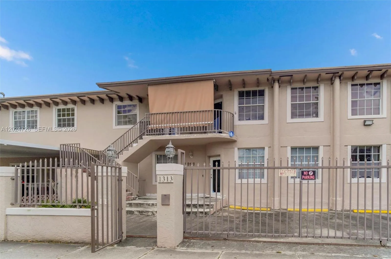 Foto de propiedad en 1313 SW 24th Avenue, Miami, FL 33145 Miami con MLS# 