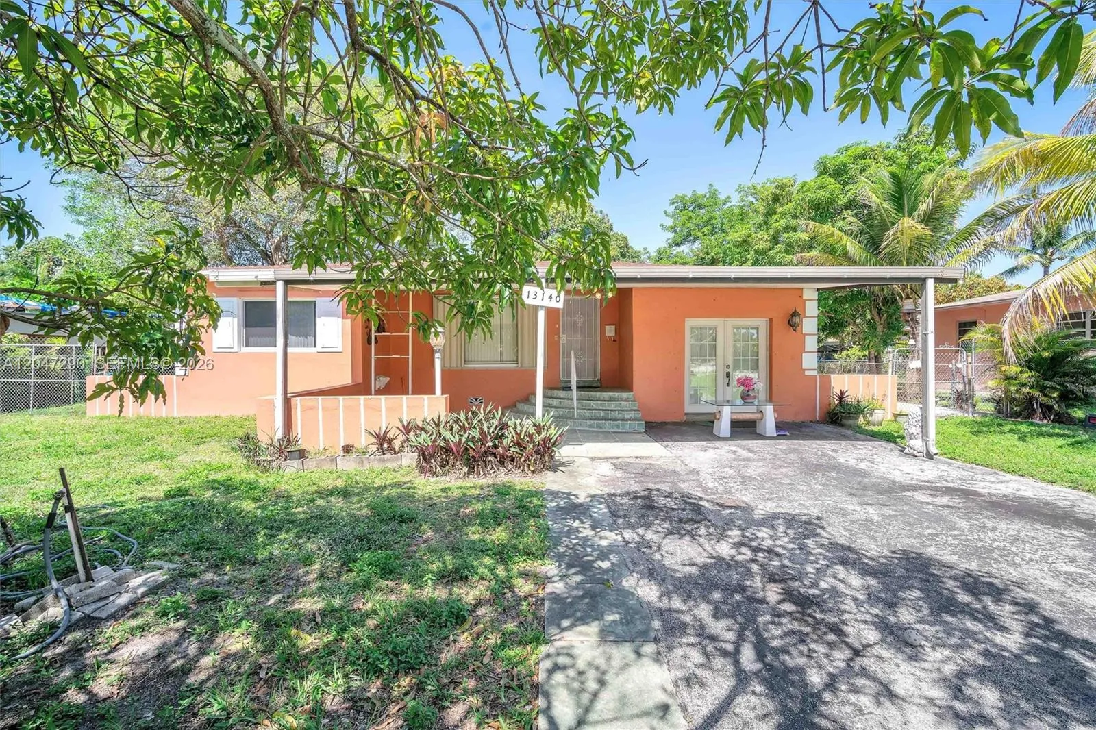 Foto de propiedad en 13140 N Miami Avenue 1, Miami, FL 33168 Miami con MLS# 