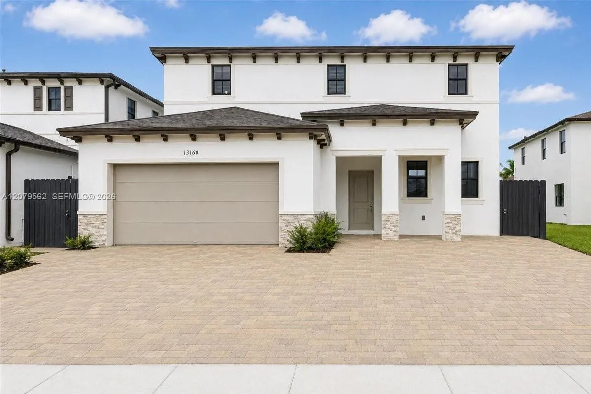 En Renta 13160 SW 223rd Street 1, Goulds, FL 33170, Goulds, FL 33170