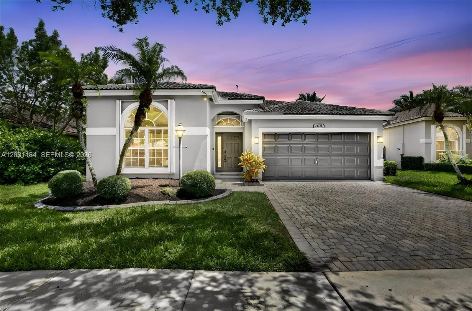 Foto de propiedad en 13171 NW 19th Street, Pembroke Pines, FL 33028 Pembroke Pines con MLS# 