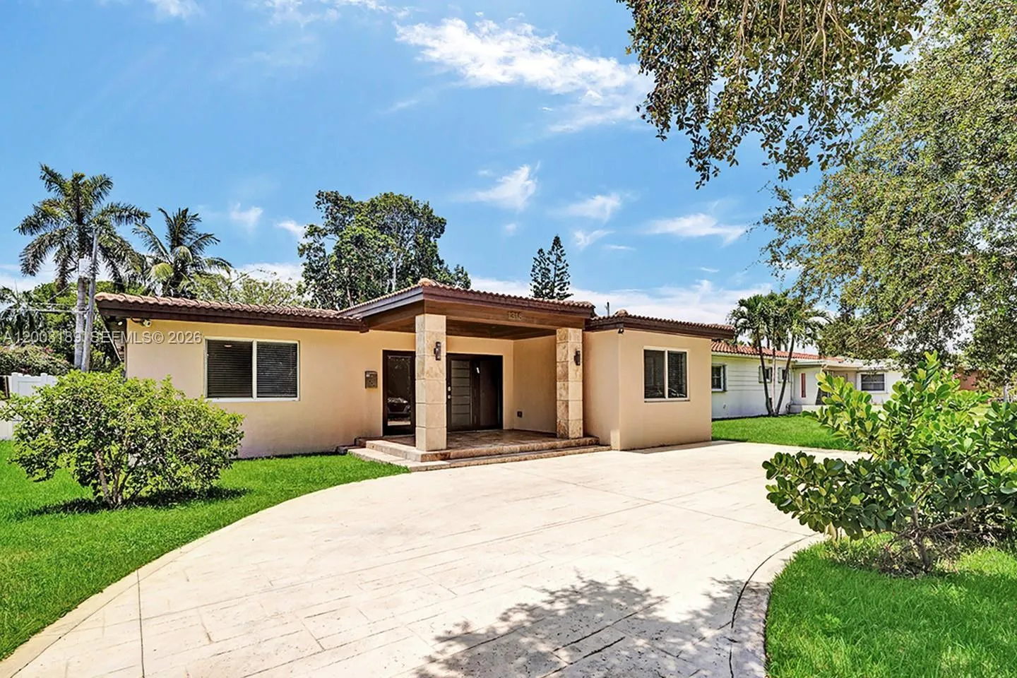 Vendido 1318 Washington Street, Hollywood, FL 33019, Hollywood, FL 33019