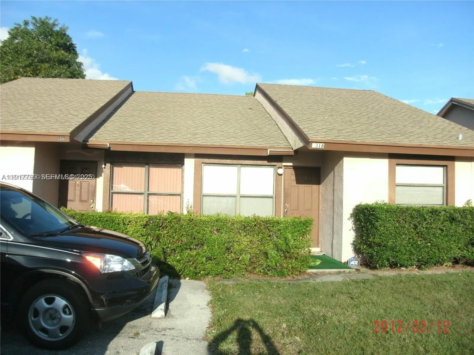 Foto de propiedad en 1318 White Pine Drive, Wellington, FL 33414 Wellington con MLS# 