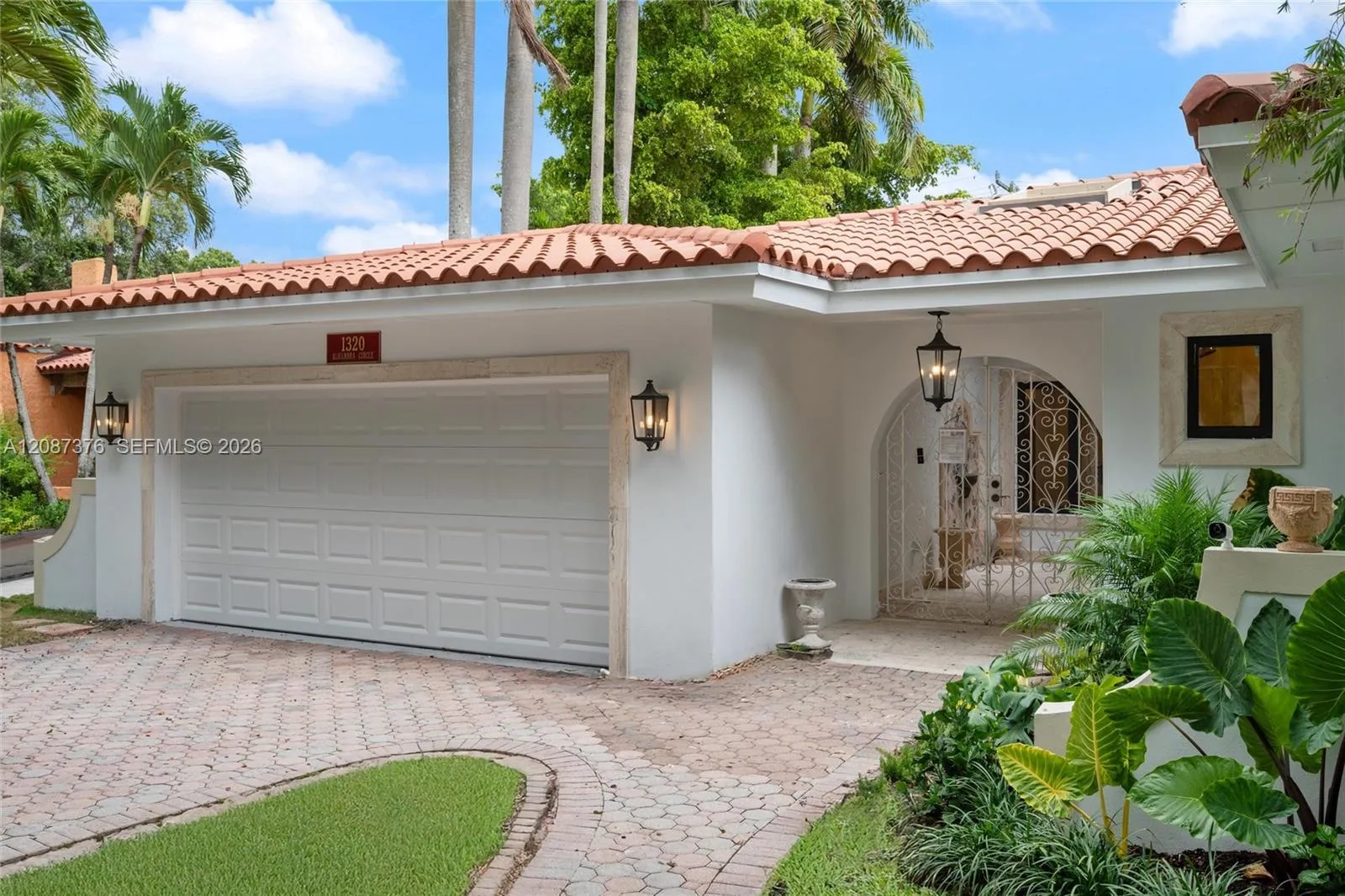 En Renta 1320 Alhambra Circle, Coral Gables, FL 33134, Coral Gables, FL 33134