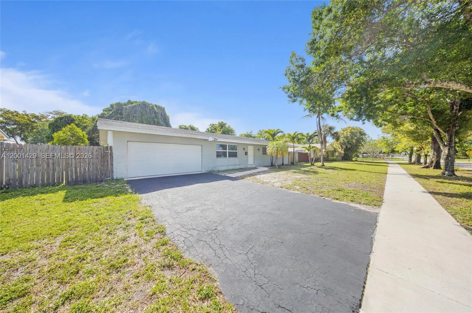 Vendido 1320 NW 72nd Avenue, Plantation, FL 33313, Plantation, FL 33313