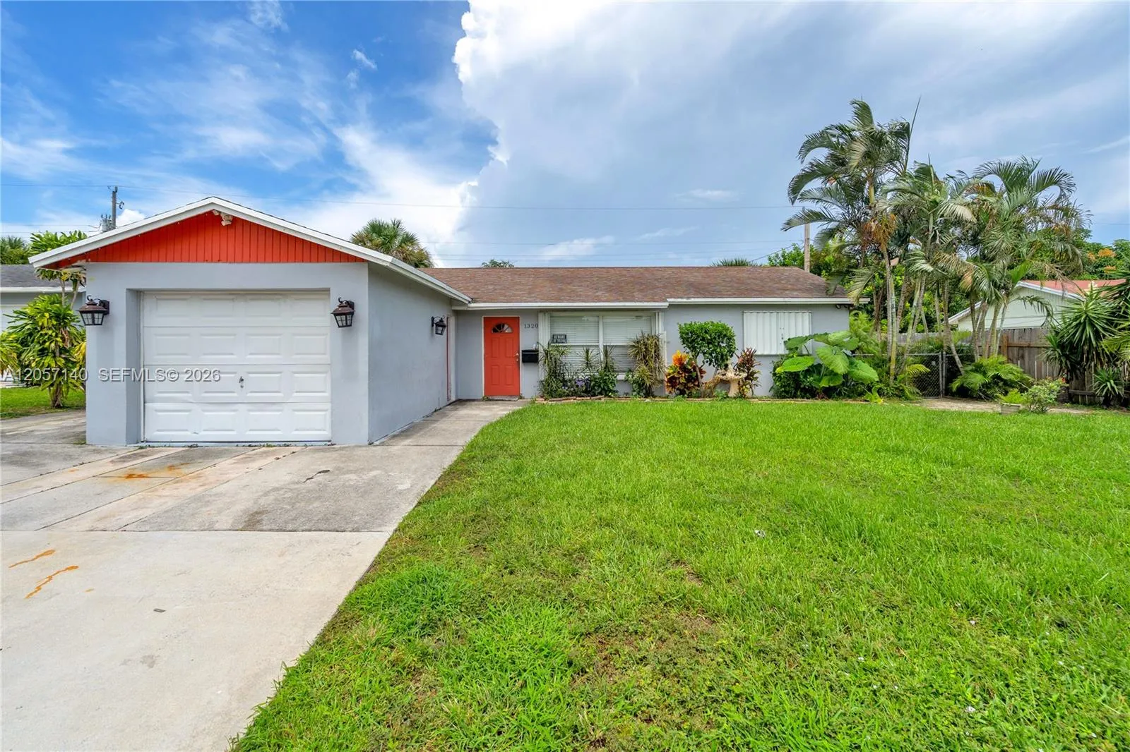 Foto de propiedad en 1320 W 26th Court, Riviera Beach, FL 33404 Riviera Beach con MLS# 