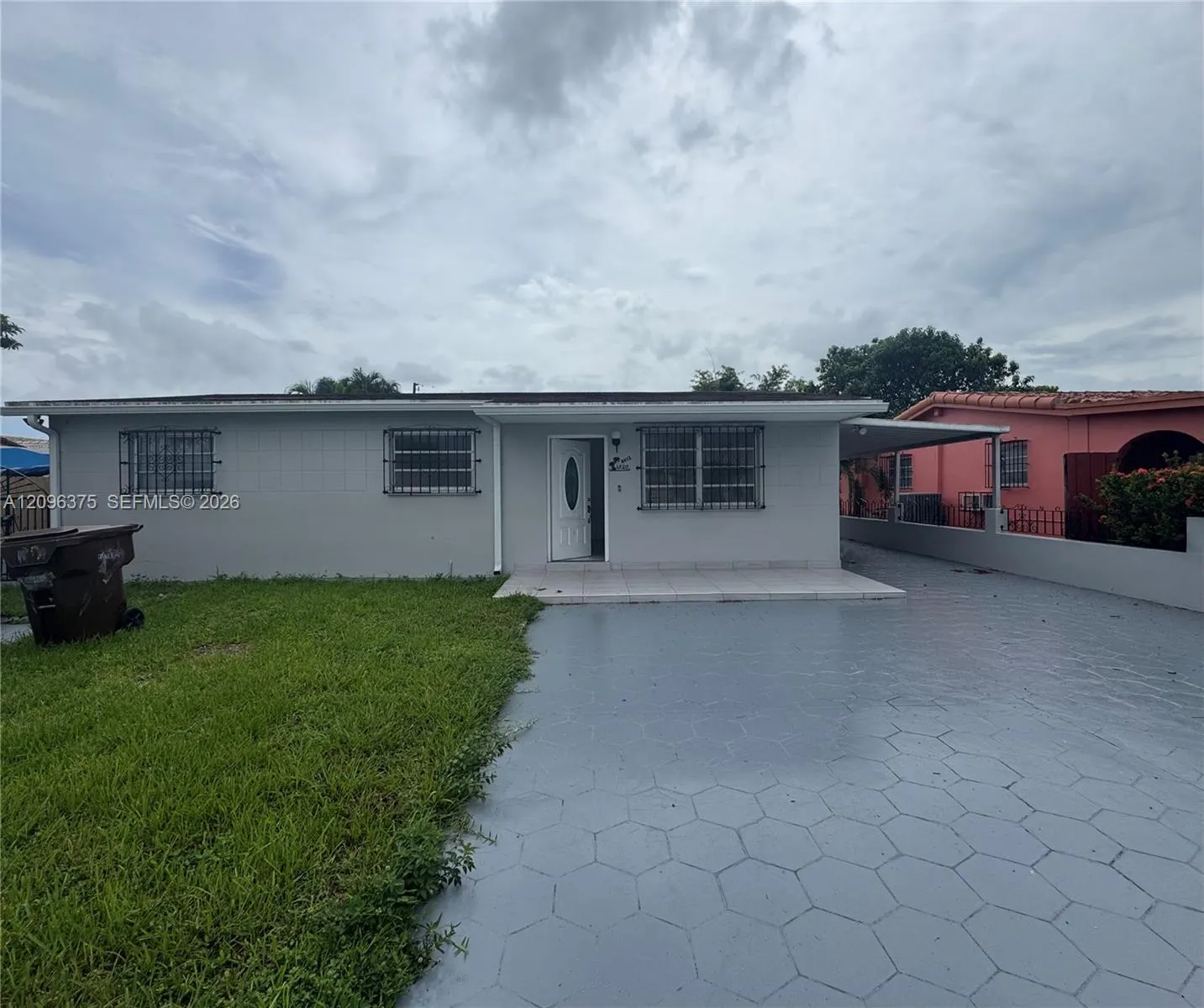 En Renta 1320 W 37th Street, Hialeah, FL 33012, Hialeah, FL 33012