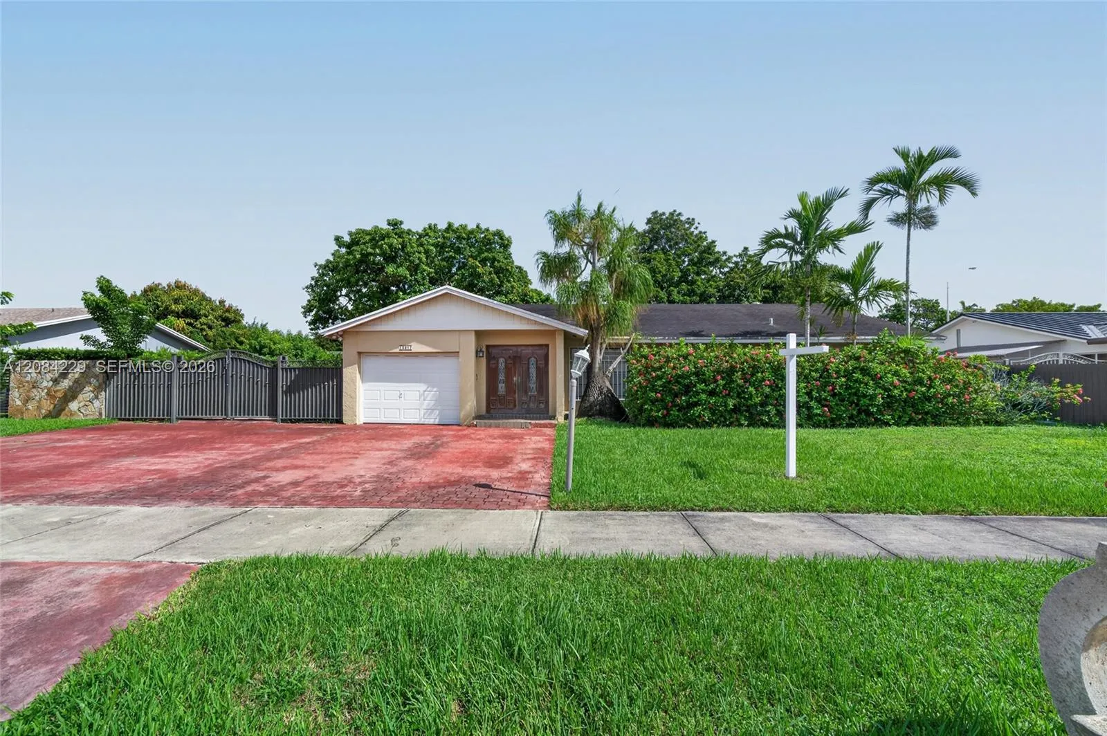 En Venta 13217 SW 44th Lane, Miami, FL 33175, Miami, FL 33175