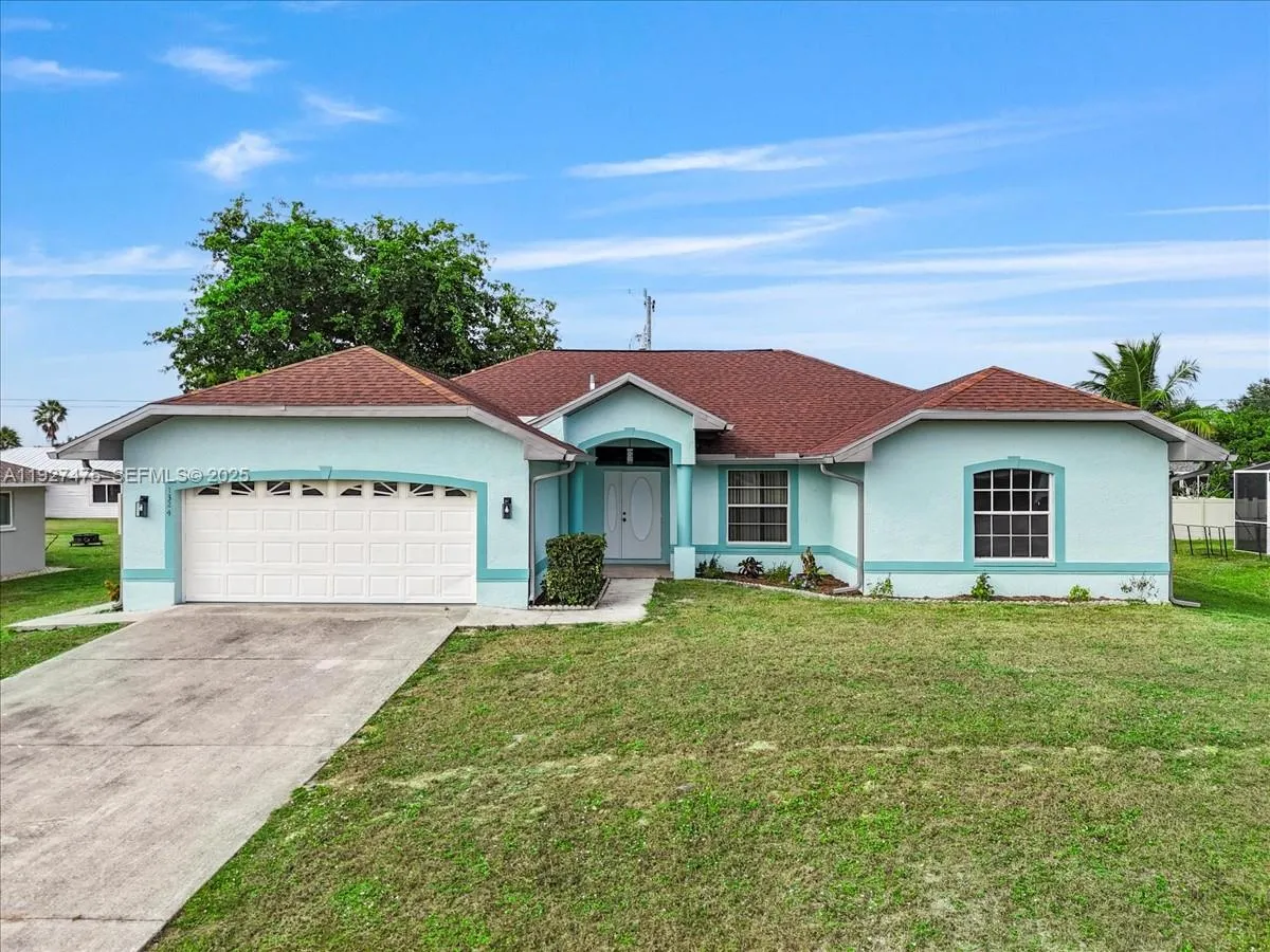 Vendido 1324 SW 8th Court, Cape Coral, FL 33914, Cape Coral, FL 33914