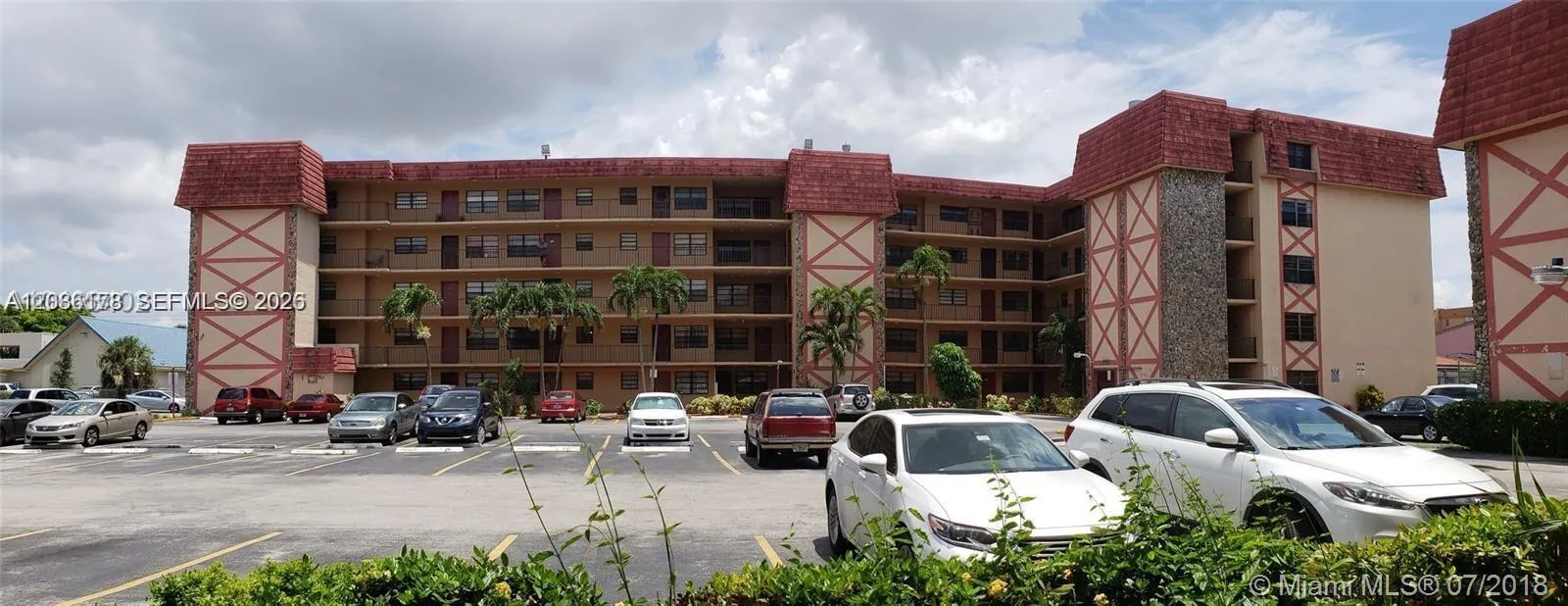 En Renta 1325 W 68th Street 214, Hialeah, FL 33014, Hialeah, FL 33014