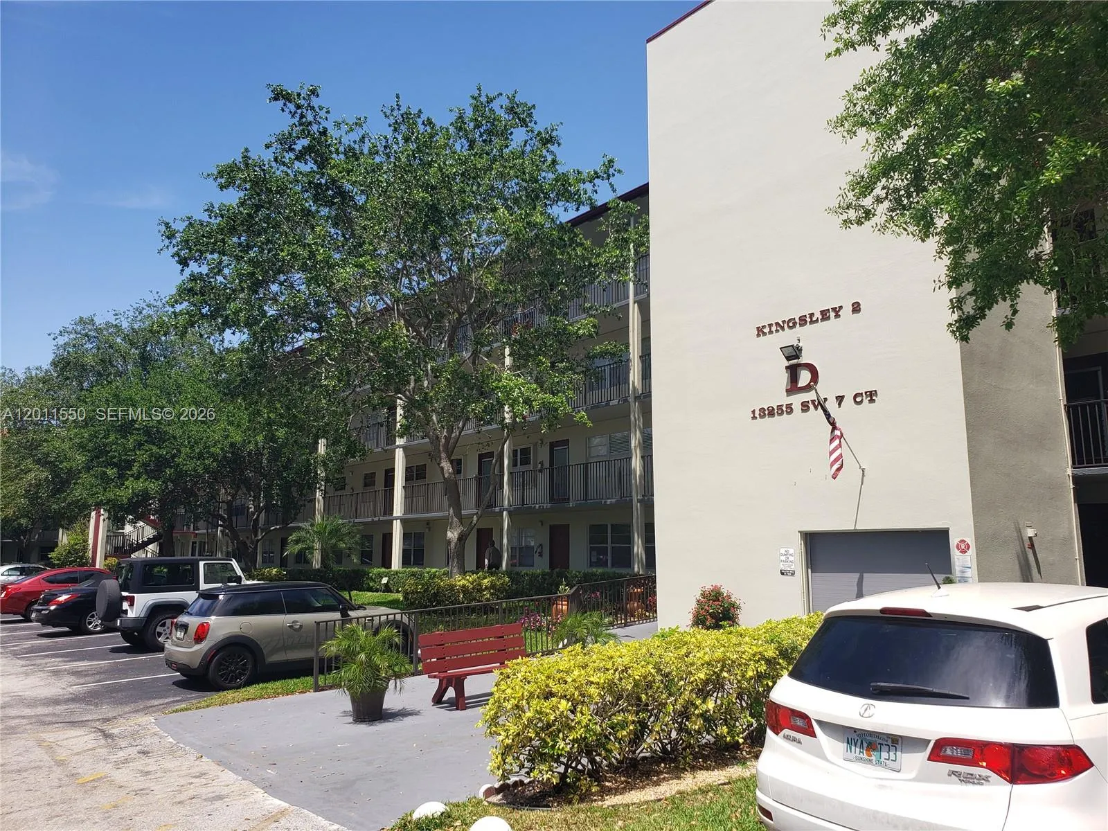 Alquilada 13255 SW 7th Court 305D, Pembroke Pines, FL 33027, Pembroke Pines, FL 33027