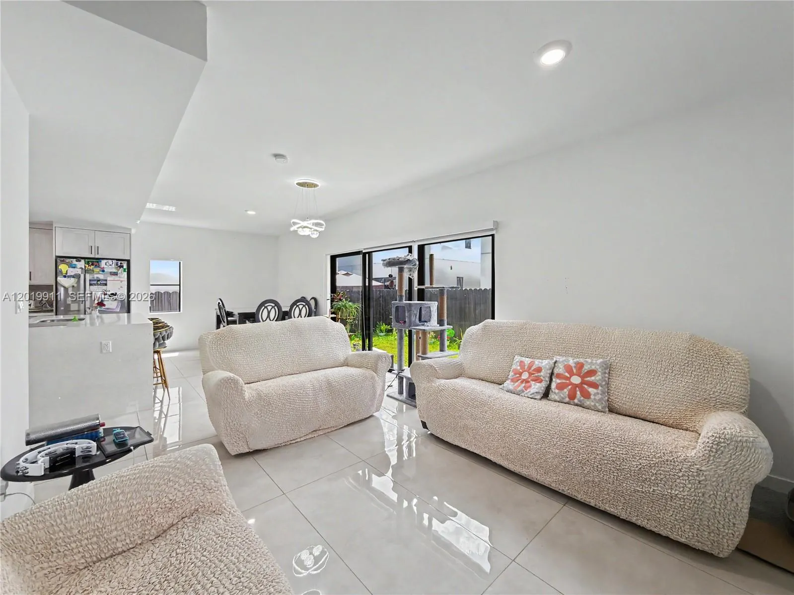 Foto de propiedad en 1326 NW 2nd Lane, Florida City, FL 33034 Florida City con MLS# 