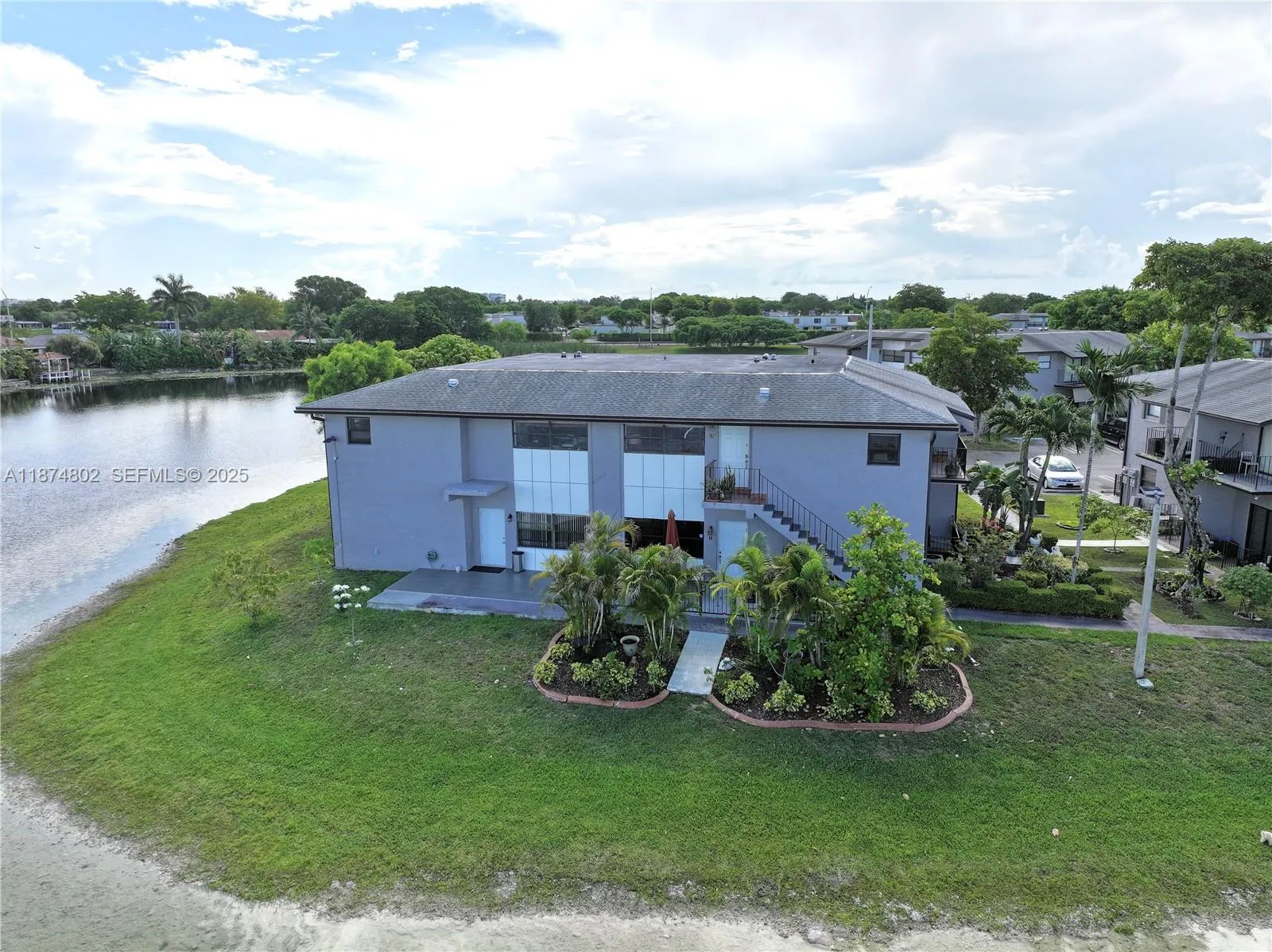 Foto de propiedad en 13261 SW 17th Lane 26-5, Miami, FL 33175 Miami con MLS# 