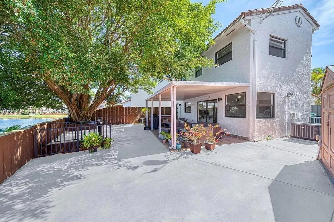 En Venta 13267 SW 9th Lane, Miami, FL 33184, Miami, FL 33184