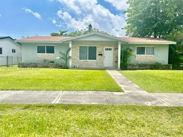 Vendido 1328 Arthur Street, Hollywood, FL 33019, Hollywood, FL 33019