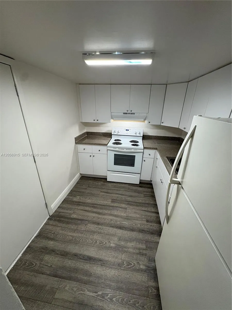 Foto de propiedad en 13285 NE 6th Avenue N301, North Miami, FL 33161 North Miami con MLS# 