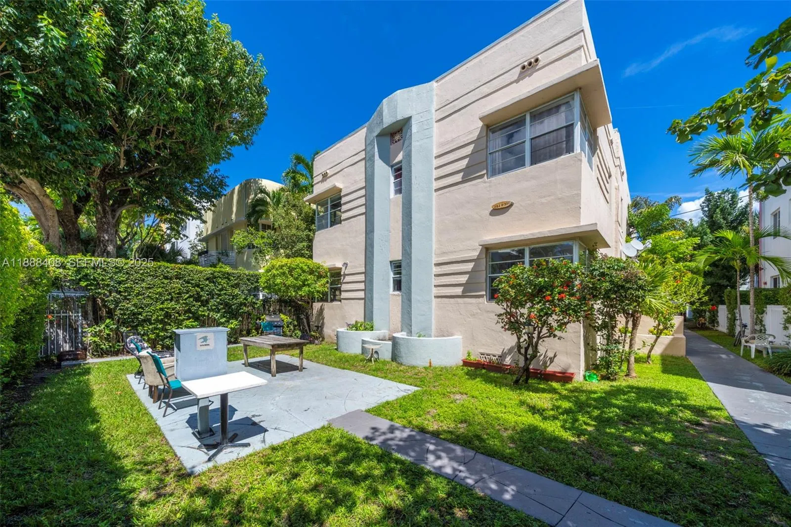 Foto de propiedad en 1329 Pennsylvania Avenue, Miami Beach, FL 33139 Miami Beach con MLS# 