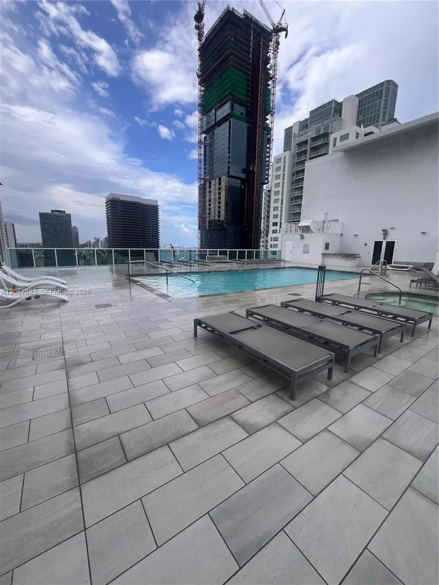 En Venta 133 NE 2nd Avenue 2301, Miami, FL 33132, Miami, FL 33132
