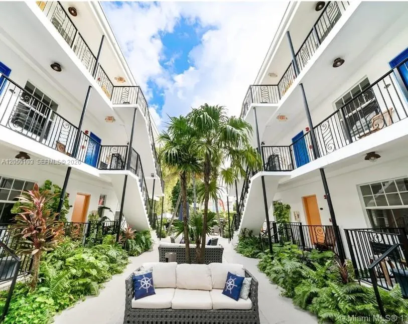 Foto de propiedad en 1330 Pennsylvania Avenue 313, Miami Beach, FL 33139 Miami Beach con MLS# 