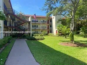 Foto de propiedad en 13300 SW 1st Street 213O, Pembroke Pines, FL 33027 Pembroke Pines con MLS# 