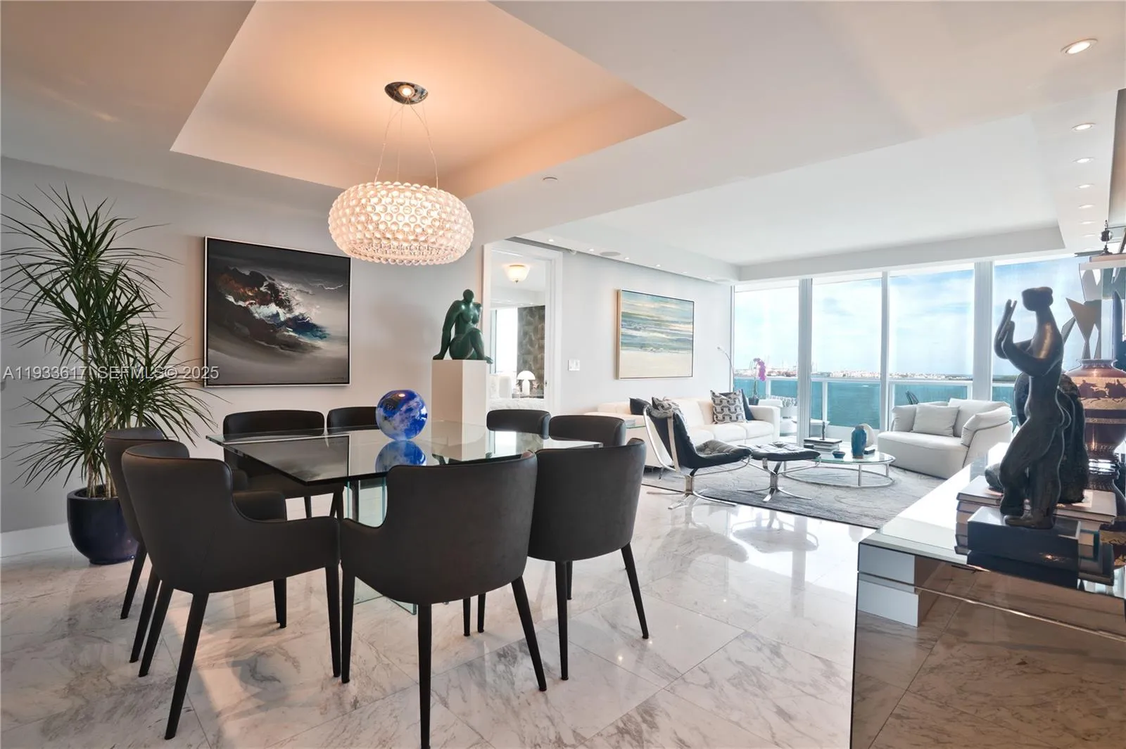 Foto de propiedad en 1331 Brickell Bay Drive 1609, Miami, FL 33131 Miami con MLS#