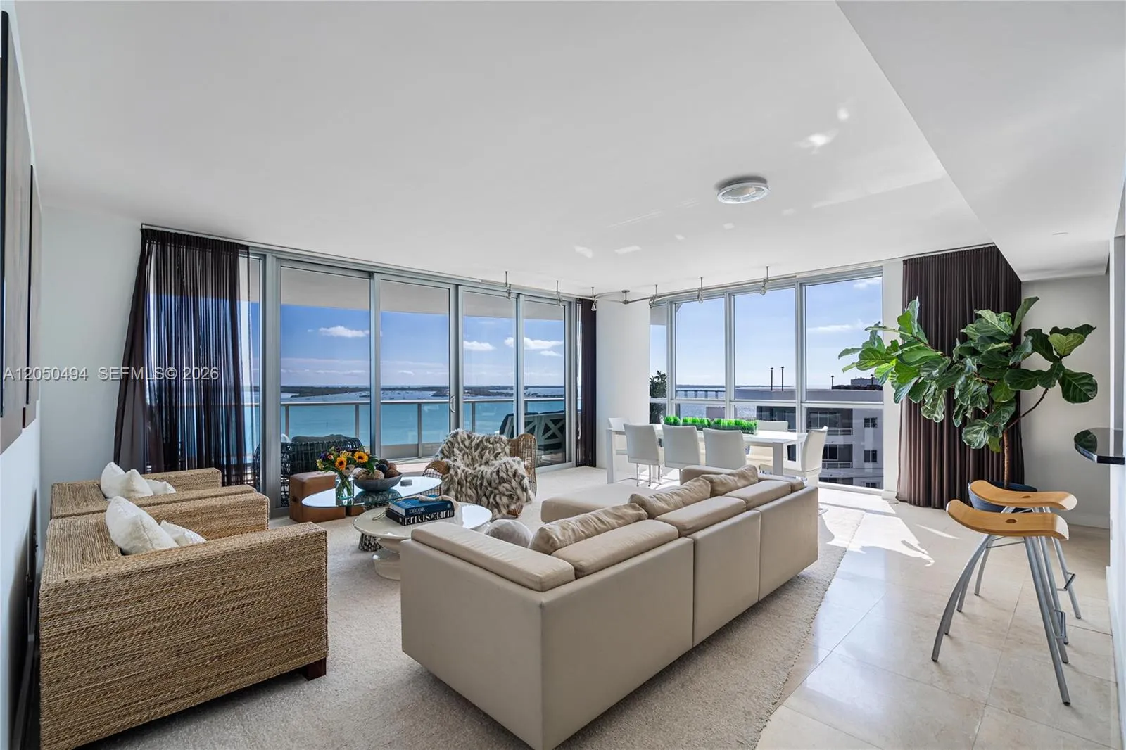 En Renta 1331 Brickell Bay Drive 1611, Miami, FL 33131, Miami, FL 33131