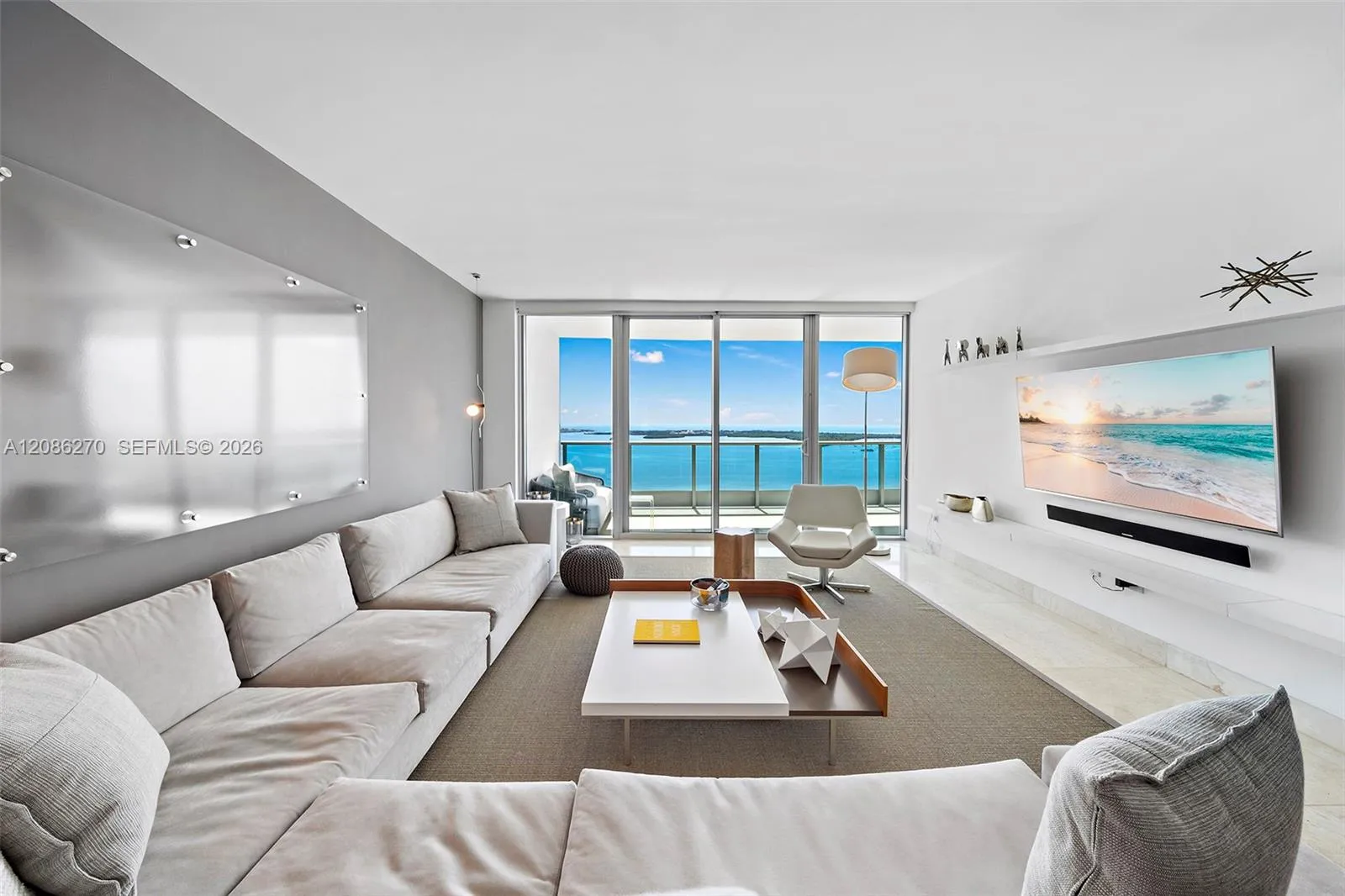 En Renta 1331 Brickell Bay Drive 3705, Miami, FL 33131, Miami, FL 33131