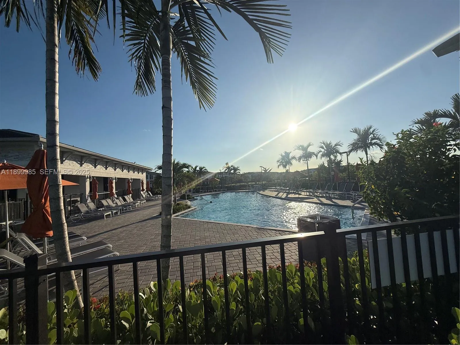 Foto de propiedad en 13322 SW 287th Terrace, Homestead, FL 33033 Homestead con MLS# 