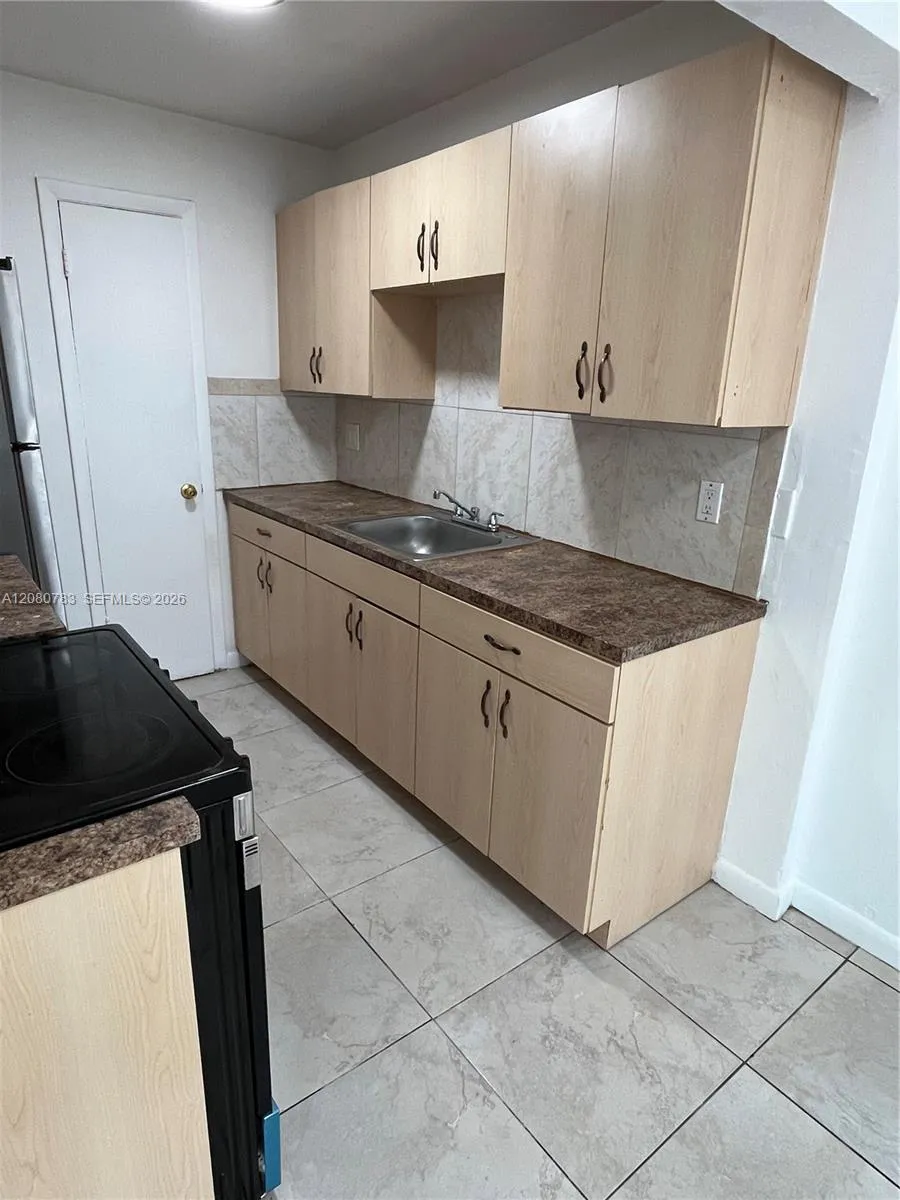 En Renta 1333 S Dixie Highway 213, Deerfield Beach, FL 33441, Deerfield Beach, FL 33441