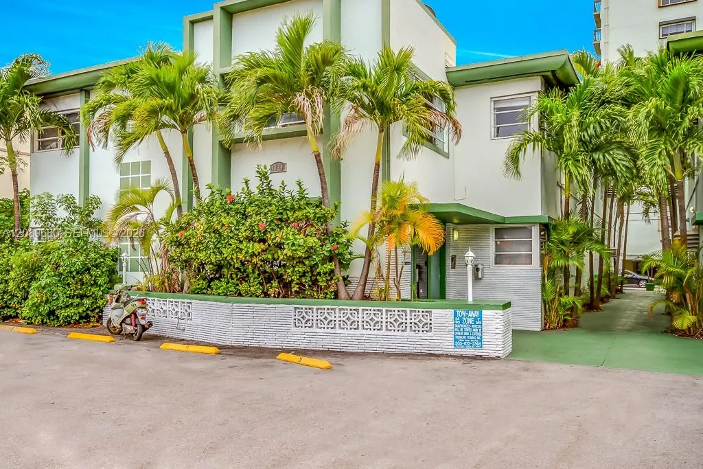 En Renta 1334 Alton Road B5, Miami Beach, FL 33139, Miami Beach, FL 33139