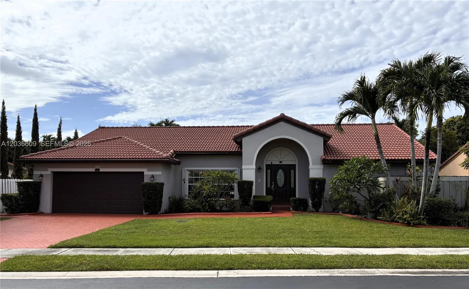 Vendido 1334 NW 127th Drive, Sunrise, FL 33323, Sunrise, FL 33323