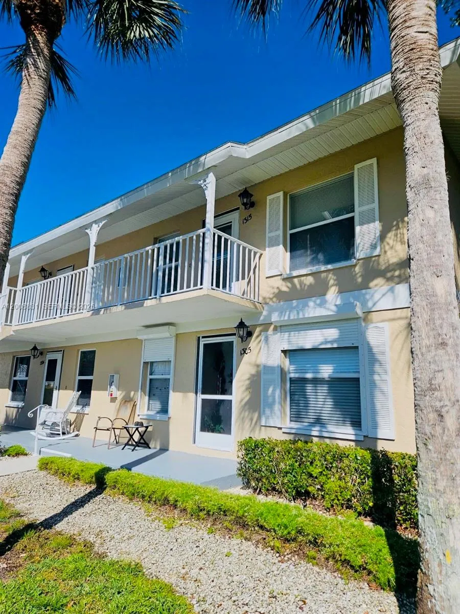 Foto de propiedad en 1335 Mainsail Drive 1315, Naples, FL 34114 Naples con MLS# 