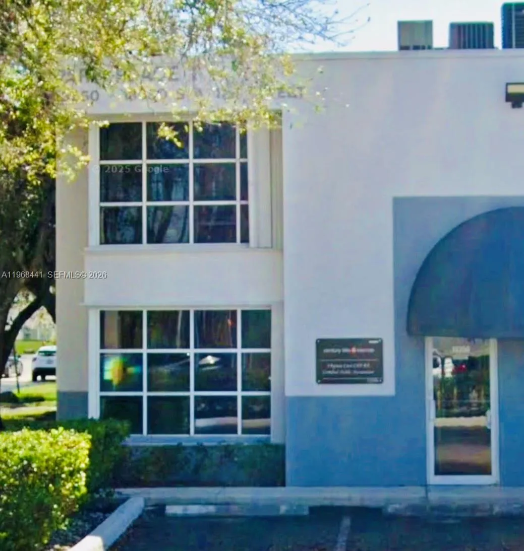 Vendido 13350 SW 128th Street, Miami, FL 33186, Miami, FL 33186