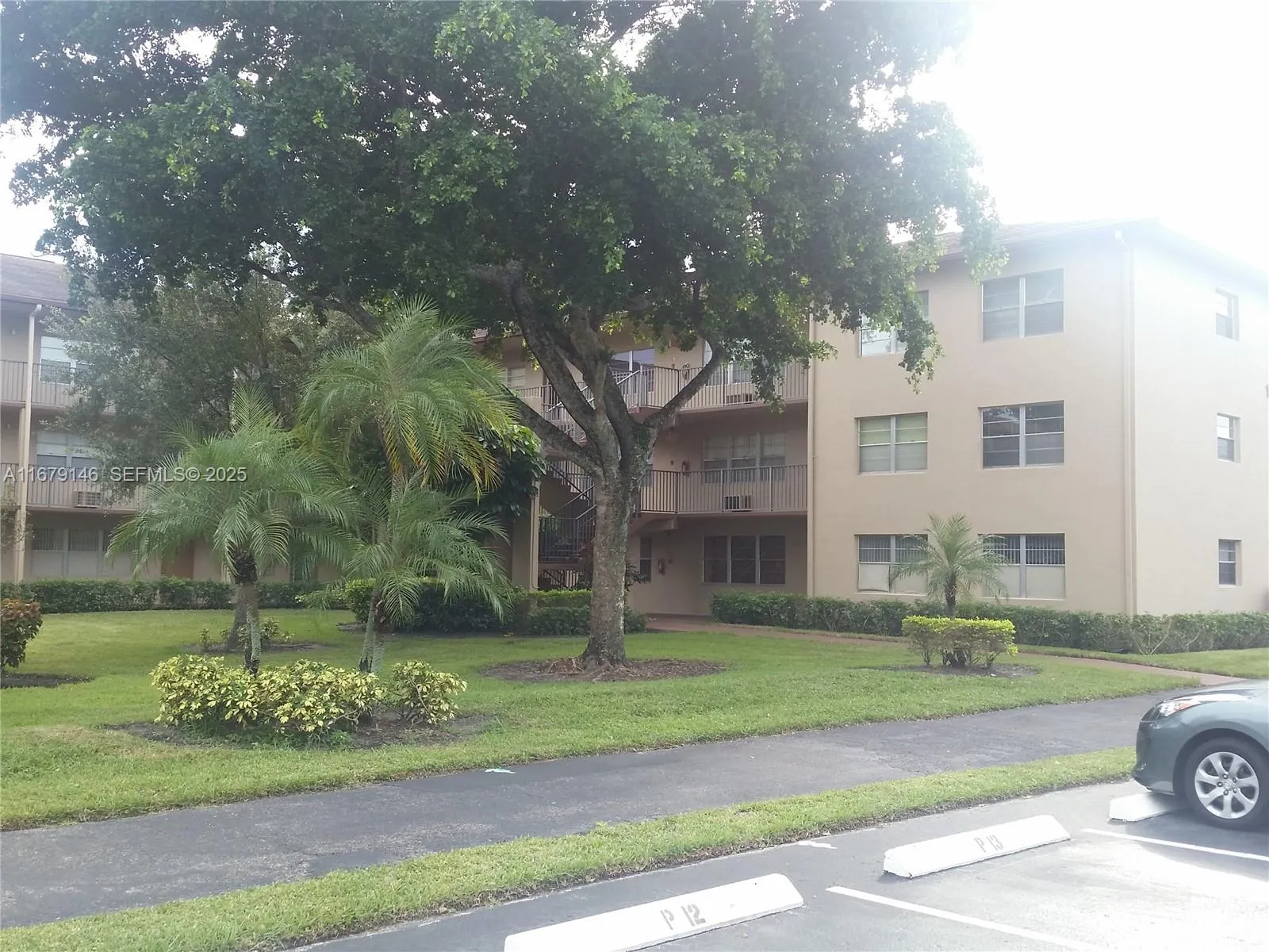 Foto de propiedad en 13350 SW 1st Street 109P, Pembroke Pines, FL 33027 Pembroke Pines con MLS# 