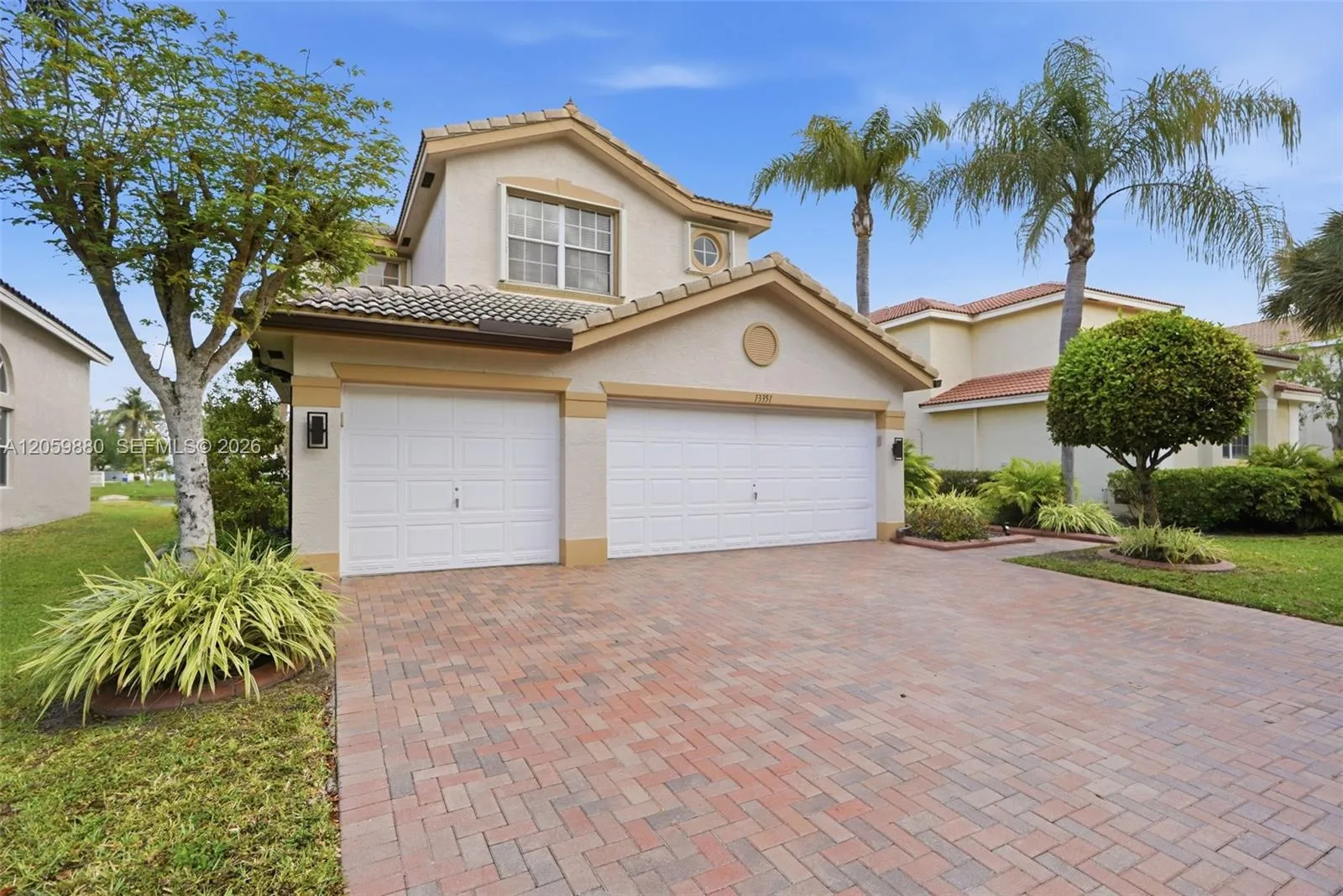 Foto de propiedad en 13351 SW 45th Drive, Miramar, FL 33027 Miramar con MLS# 