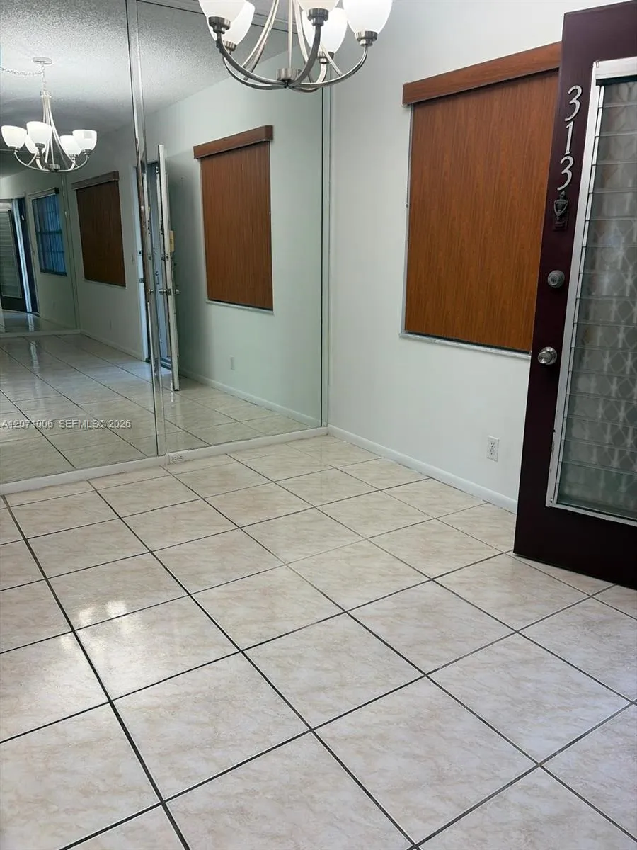 En Renta 13355 SW 9th Court 313H, Pembroke Pines, FL 33027, Pembroke Pines, FL 33027