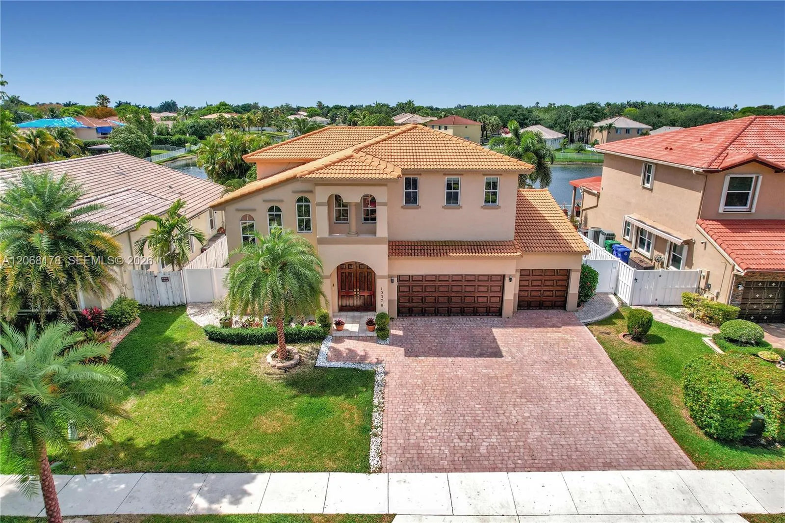 Foto de propiedad en 13378 SW 21 Street, Miramar, FL 33027 Miramar con MLS# 